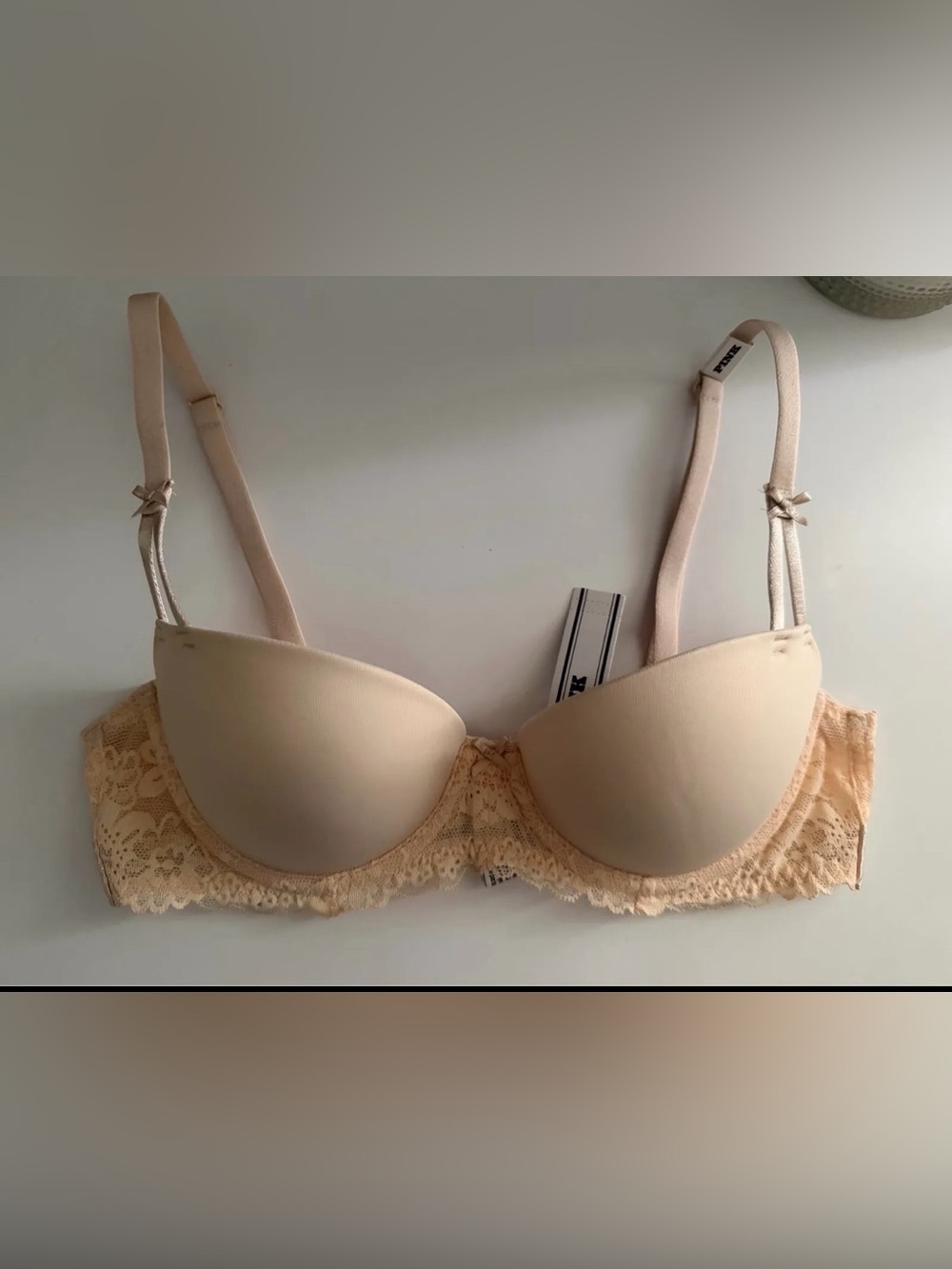 Victoria's Secret Cream Lace-Trim Push-Up Bra